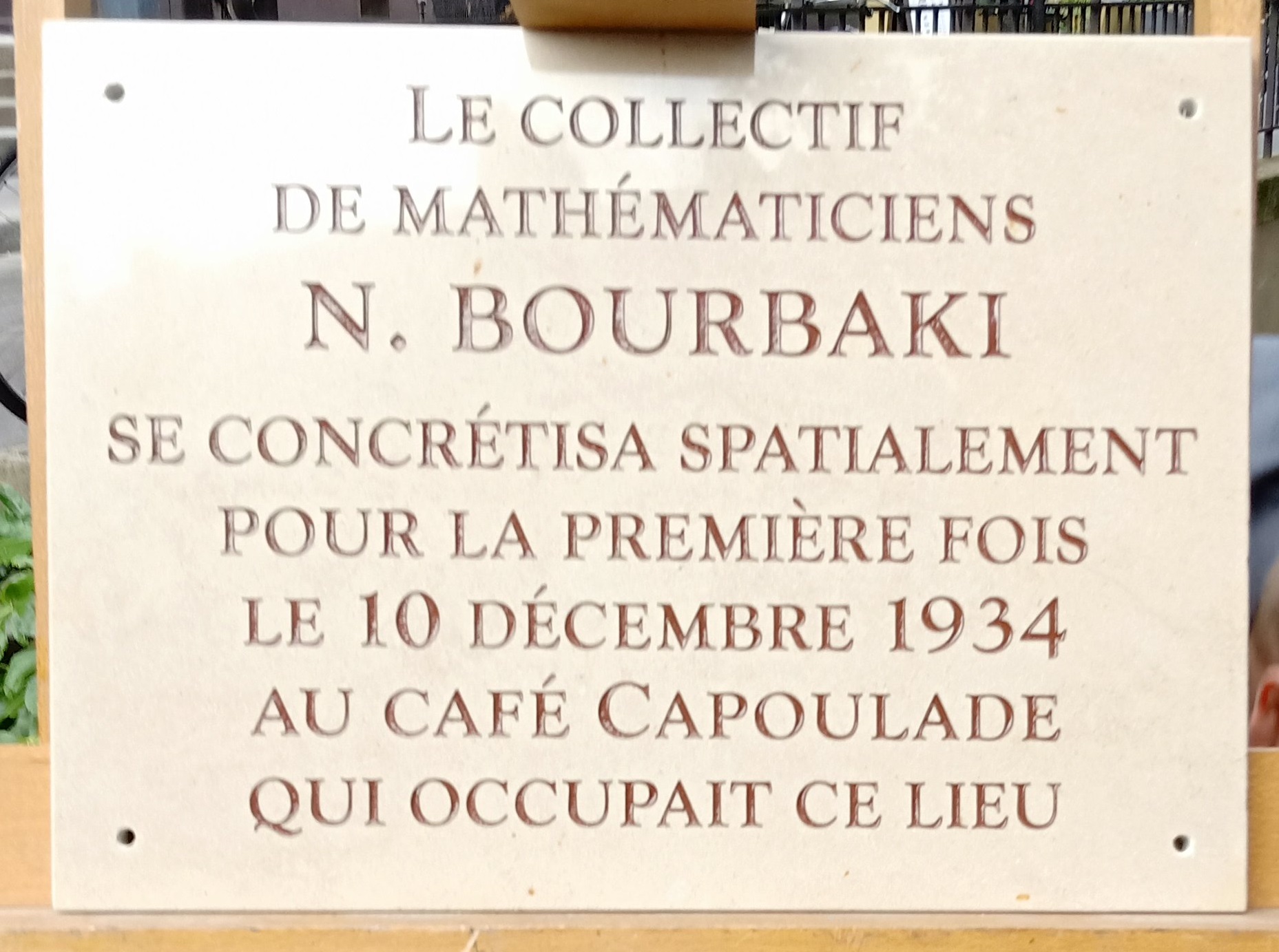 plaque_bourbaki_20210830.jpg